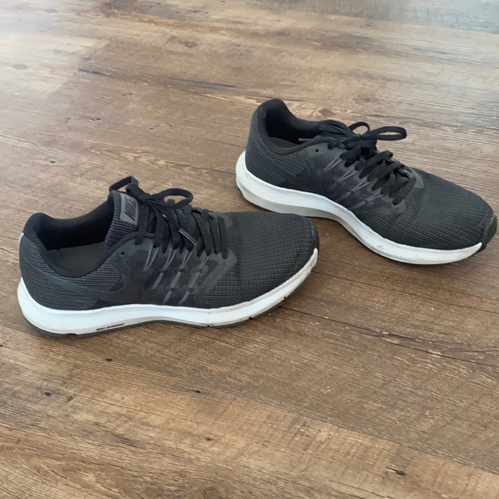 Nike Run swift shoes